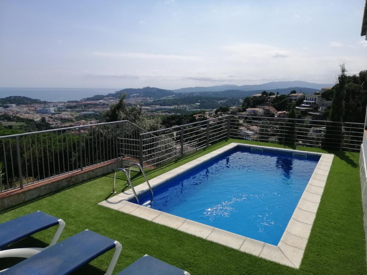 Villa Yaco Lloret de Mar Bagian luar foto