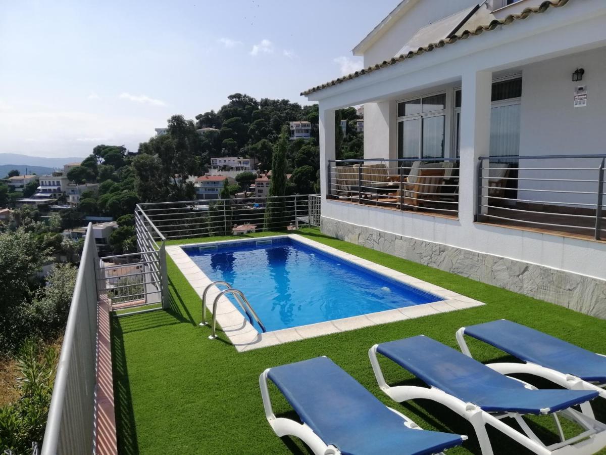 Villa Yaco Lloret de Mar Bagian luar foto