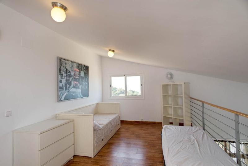 Villa Yaco Lloret de Mar Bagian luar foto