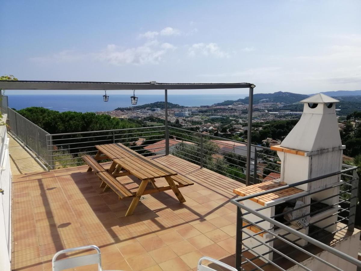 Villa Yaco Lloret de Mar Bagian luar foto