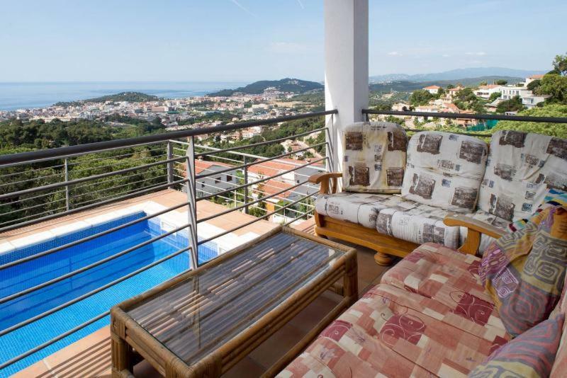 Villa Yaco Lloret de Mar Bagian luar foto